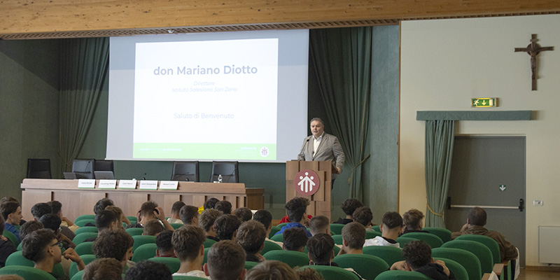 consegna attestati area meccanica automazione automotive salesiani sanzeno verona scuola professionale 01